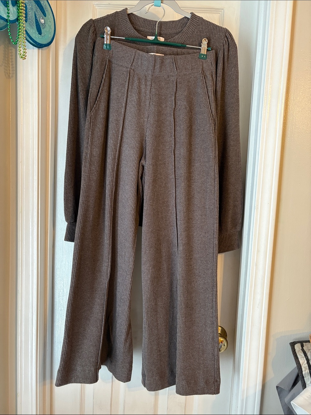 Lauren Conrad 2 piece brushed knit outfit. Top med. Bottoms small short.